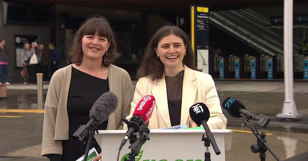 Green Party co-leader Chloe Swarbrick and transport spokesperson Julie Anne Genter announced the Connecting Aotearoa plan.